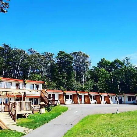 Motel Ile D'Orleans Sainte-Petronille Екстер'єр фото