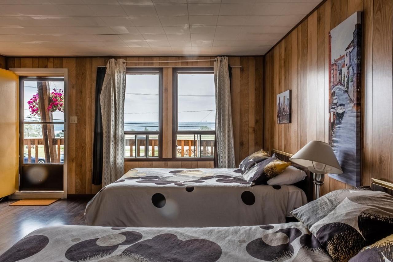 Motel Ile D'Orleans Sainte-Petronille Екстер'єр фото